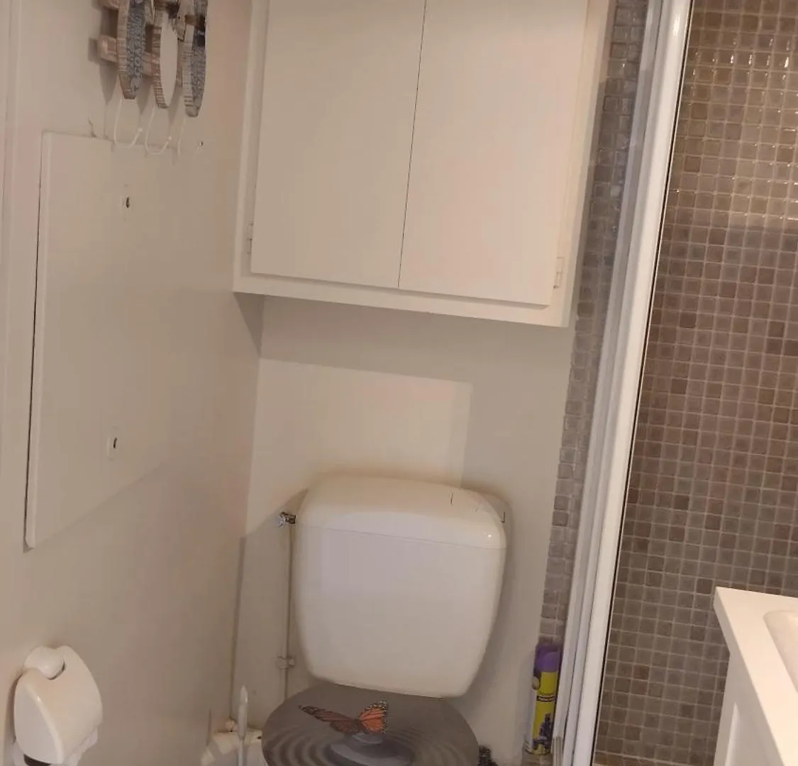 Apartment Studio Mignon Paris France